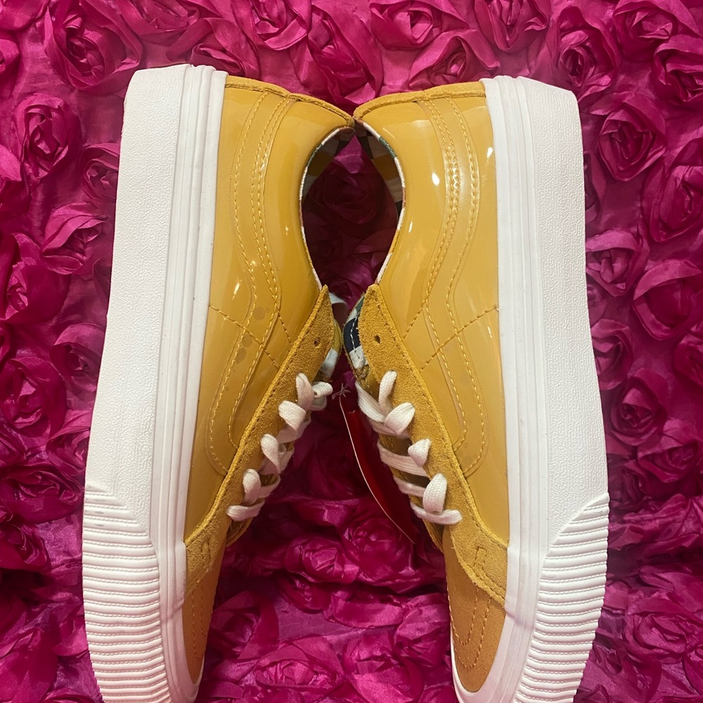 Women’s vans shoes sk8 patent leather - Picture 2 of 7